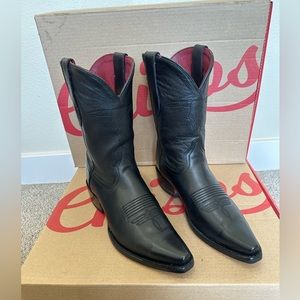 Chiso’s Black Boots